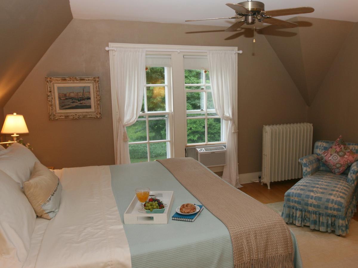 Dreamhouse Country Inn Bristol Стая снимка